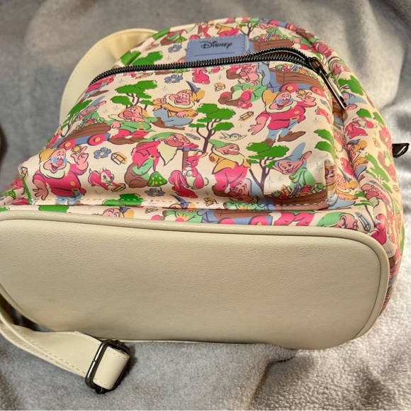 Loungefly Seven Dwarfs - Picture 2 of 4